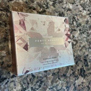 FENTY Beauty Diamond Bomb All-Over Diamond Veil
